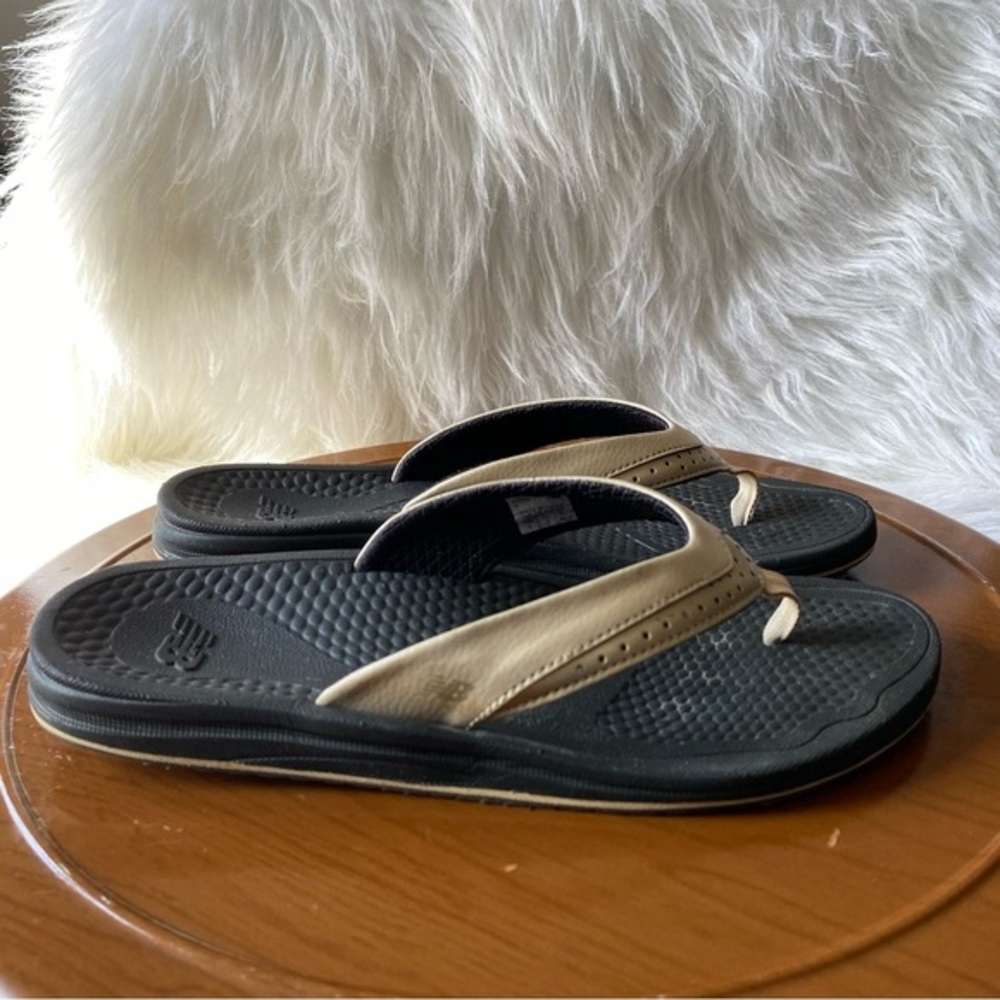 New Balance Sandal’s Size 9 Women’s Shoes Flip Flops